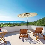 度假居 Nice Home In Moscenicka Draga With Wifi *