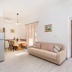 Nice Home In Moscenicka Draga With Wifi 度假居 Mošćenička Draga