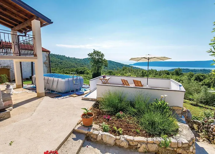 Gorgeous In Mošćenička Draga