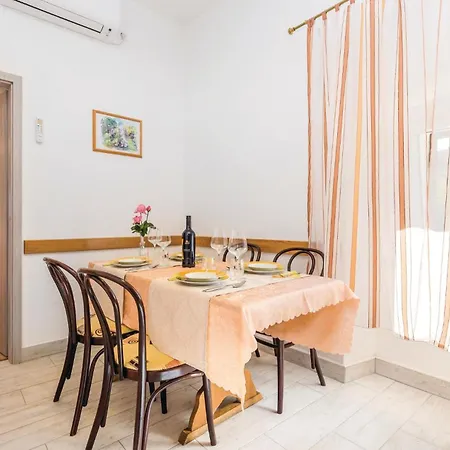 Ferienhaus Nice Home In Moscenicka Draga With Wifi